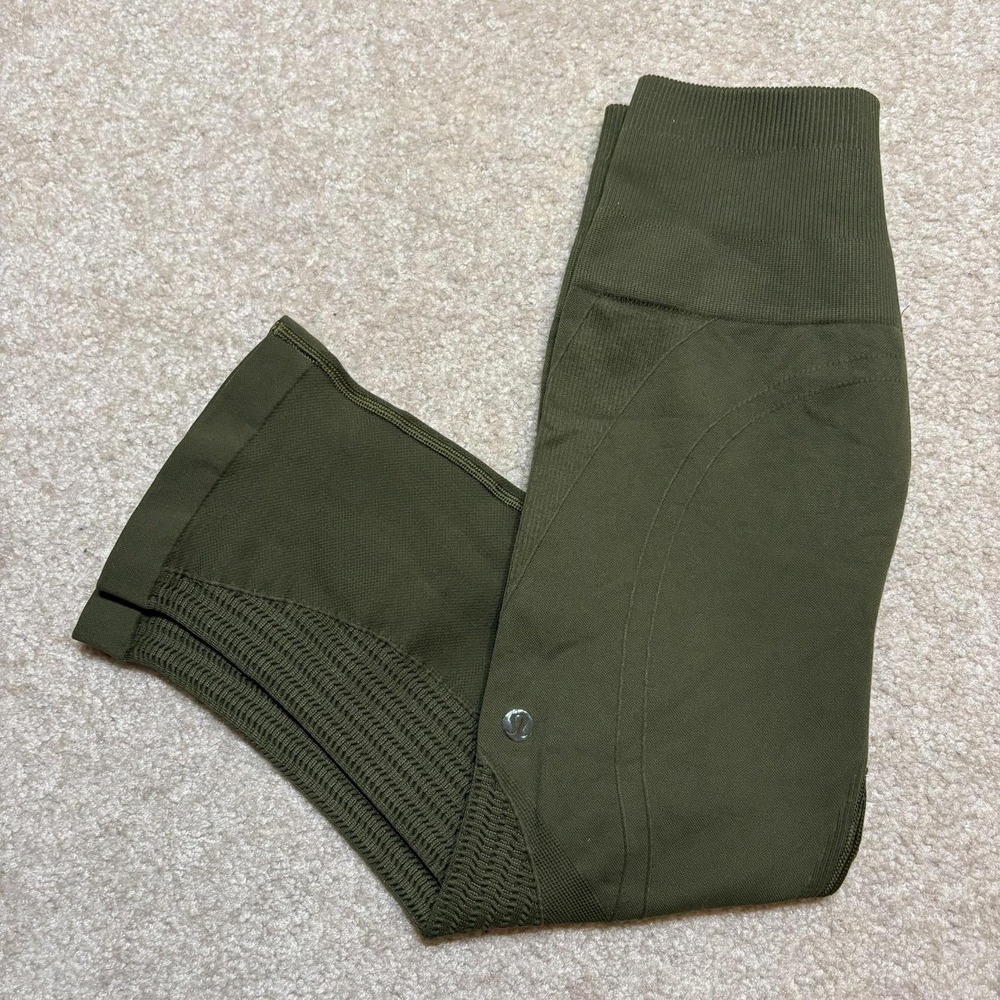 Lululemon Leggings Womens 4 Green Seamless Ventilated Capri Yoga Running Pants
